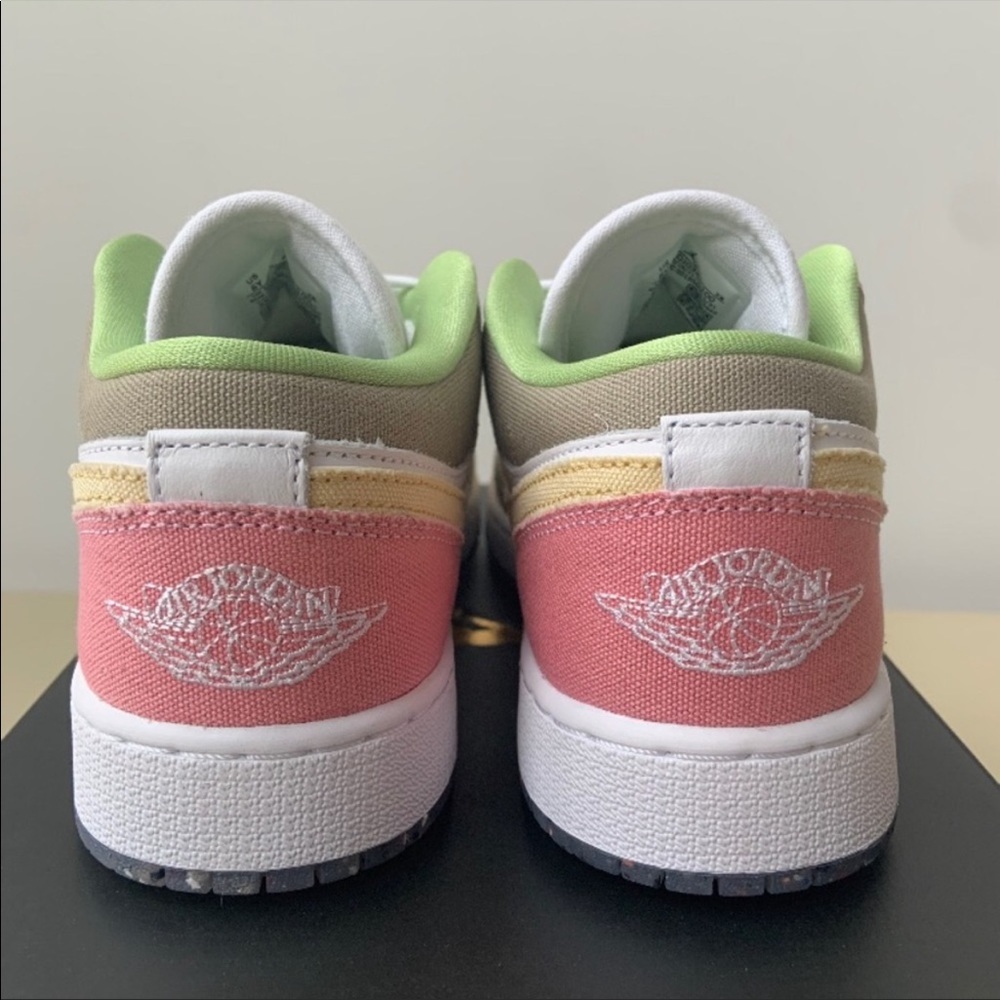 Sold !Air Jordan 1 low / GRIND VIVID green / new 6Y NWT - Picture 3 of 7